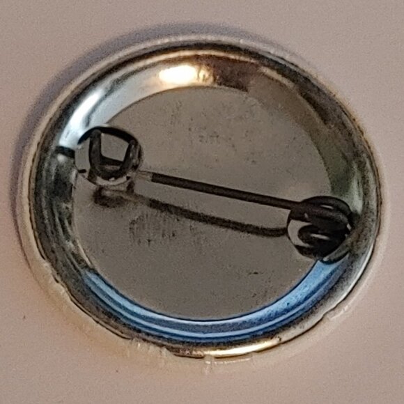 Vintage Hard Rock Cafe Skydome Pin/Button - Picture 2 of 2